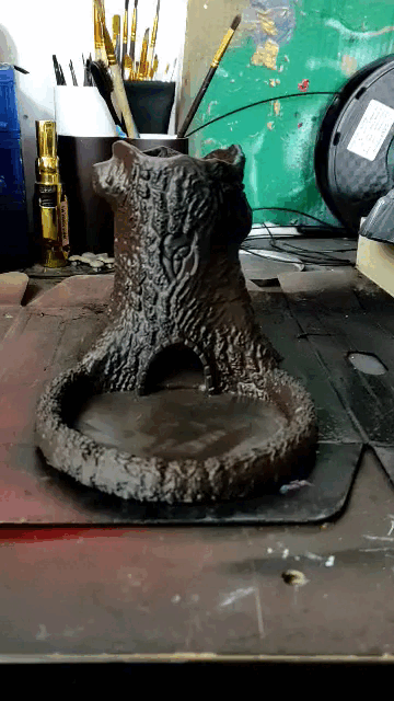 Tour à dés arbre